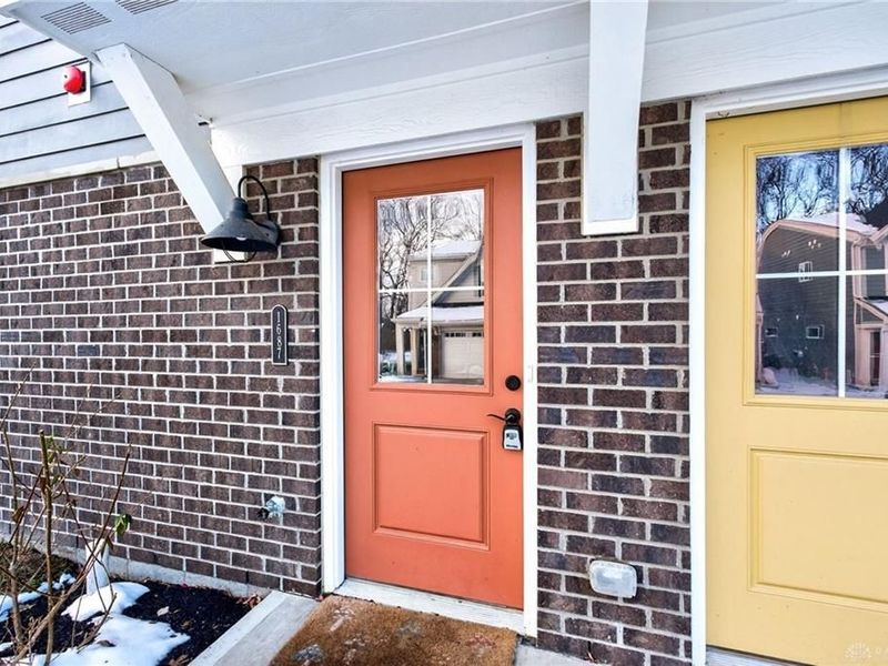 1687 S Golden Clove Bend, Sugarcreek Township, OH 45459 Photo 2