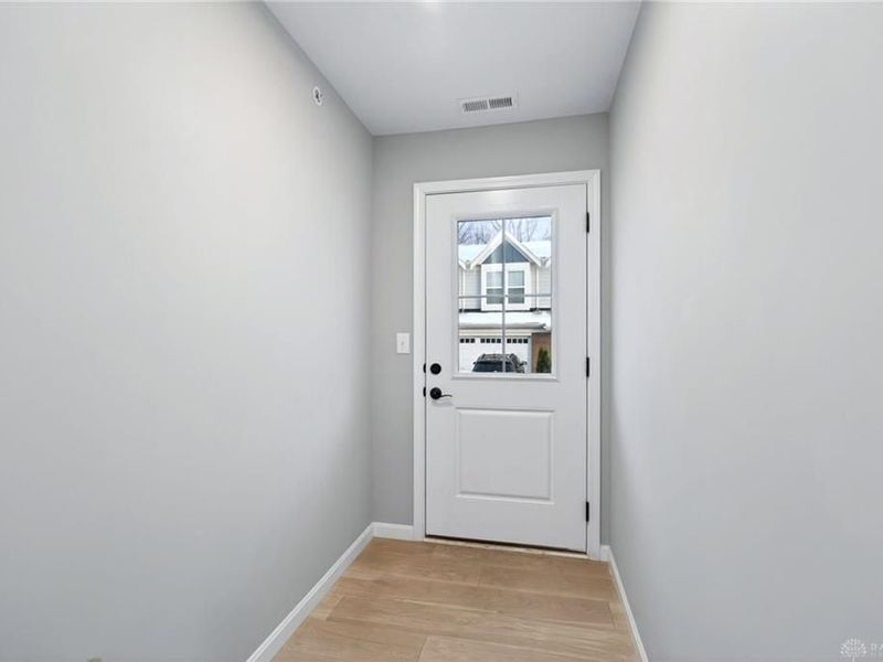 1687 S Golden Clove Bend, Sugarcreek Township, OH 45459 Photo 3