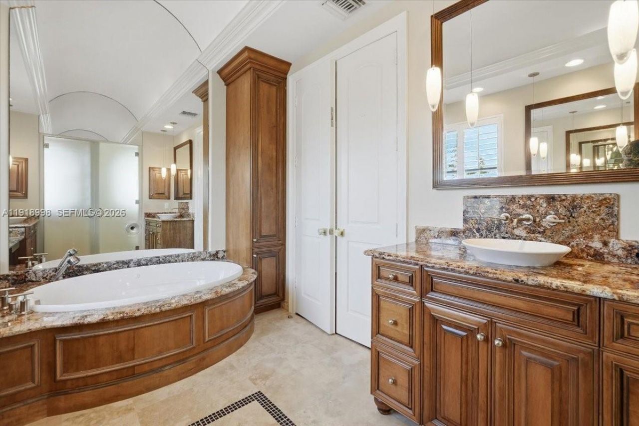 2641 NE 6th St, Pompano Beach, FL 33062 Photo