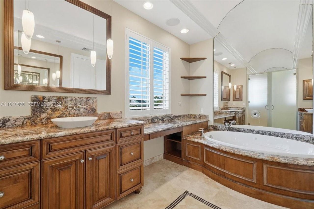 2641 NE 6th St, Pompano Beach, FL 33062 Photo