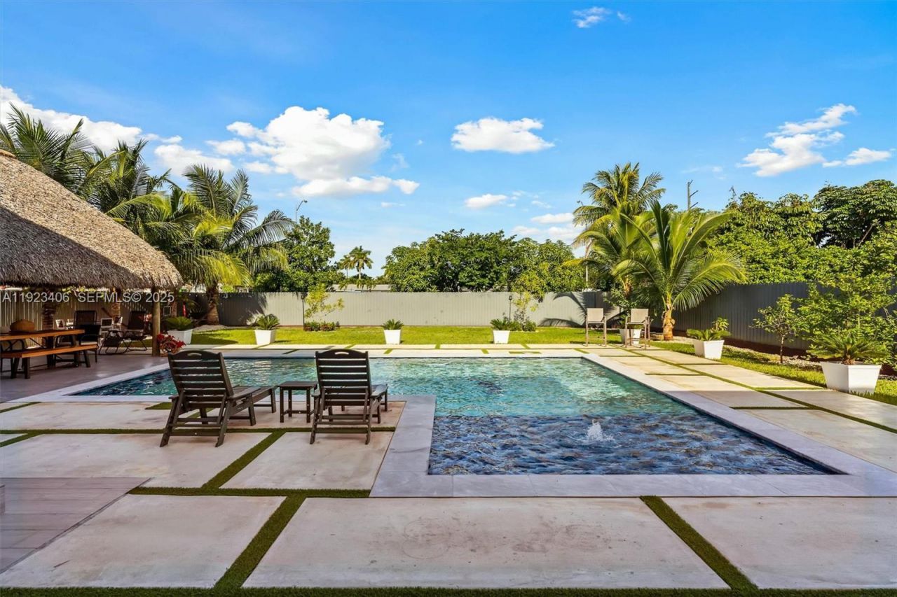 81 S Royal Poinciana Blvd, Miami Springs, FL 33166 Photo