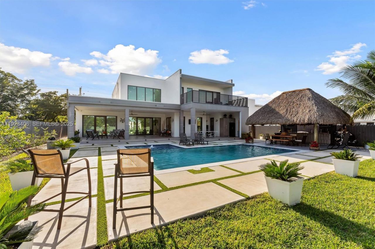 81 S Royal Poinciana Blvd, Miami Springs, FL 33166 Photo