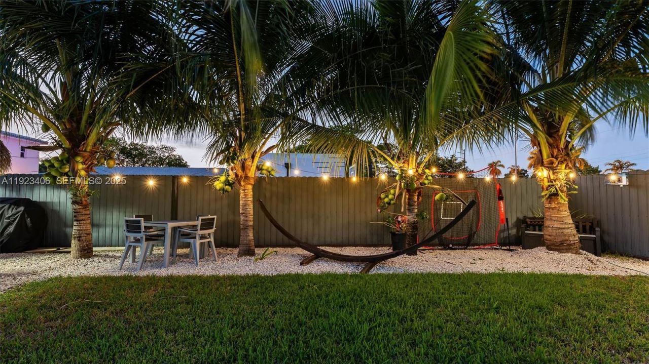 81 S Royal Poinciana Blvd, Miami Springs, FL 33166 Photo