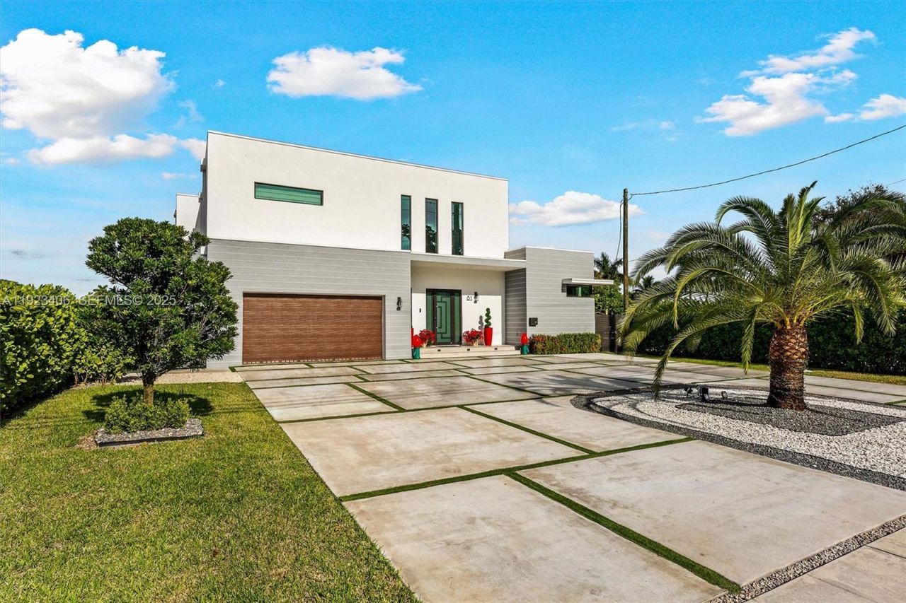 81 S Royal Poinciana Blvd, Miami Springs, FL 33166 Photo