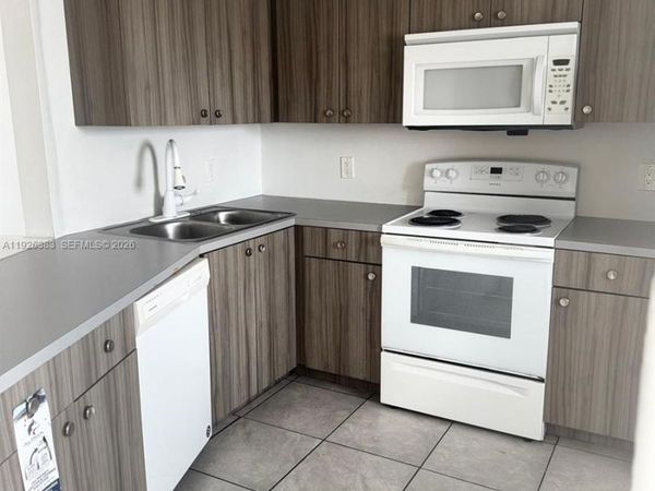 1770 NE 191st St, Unit 815-1, Miami, FL 33179