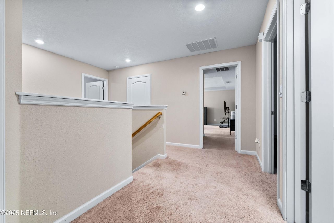 15815 Douglas Lake Drive, Jacksonville, FL 32218 Photo