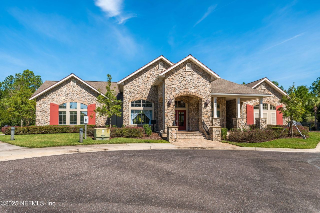 15815 Douglas Lake Drive, Jacksonville, FL 32218 Photo