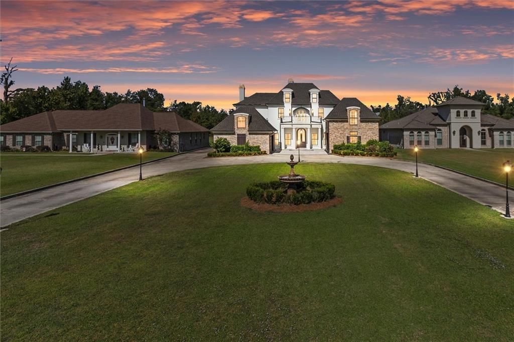 844 S FASHION Boulevard, Hahnville, LA 70057