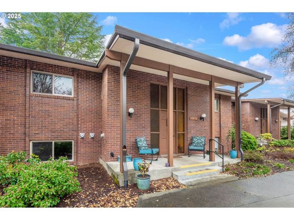 11510 SW CROWN DR, Unit 5, King City, OR 97224