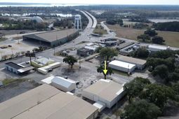 1434 Hawkins St. photo 4