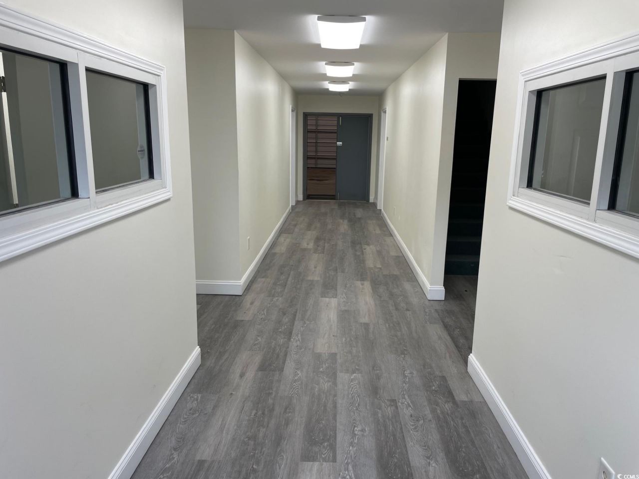 1434 Hawkins St. Photo 6