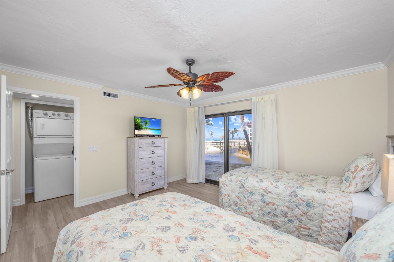2445 W Gulf Dr, Unit 4E, Sanibel, FL 33957 Photo