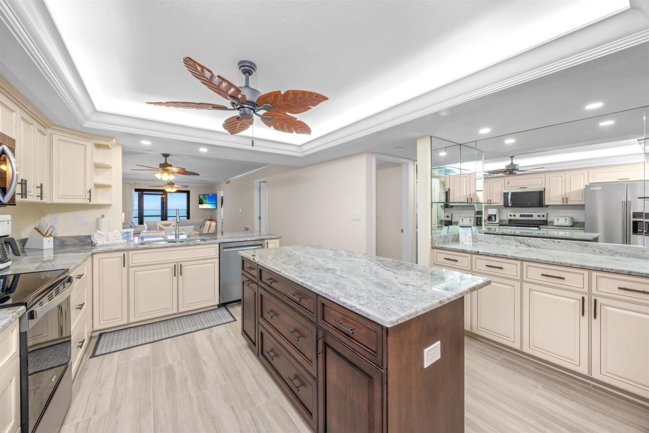 2445 W Gulf Dr, Unit 4E, Sanibel, FL 33957 Photo