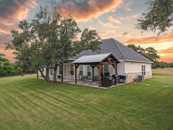 815 County Road 207, Liberty Hill, TX 78642