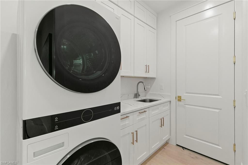 1794 Holiday Ln, Naples, FL 34104 Photo