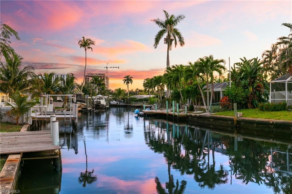 1794 Holiday Ln, Naples, FL 34104 Photo