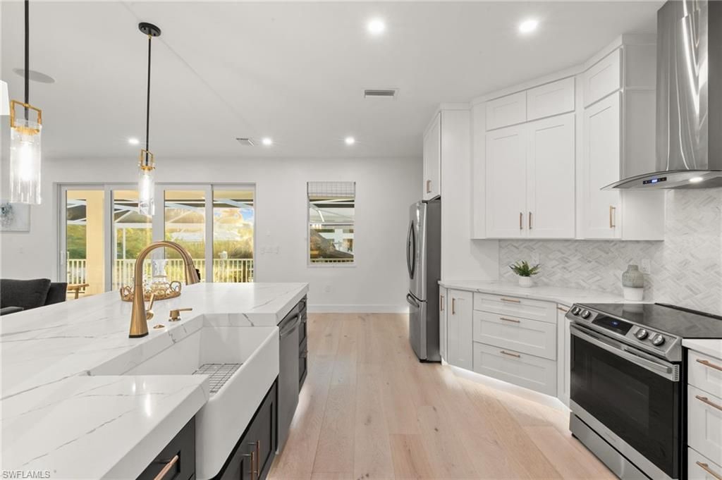 1794 Holiday Ln, Naples, FL 34104 Photo