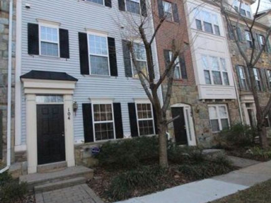 104 Elmcroft Boulevard, Rockville, MD 20850 Main Photo