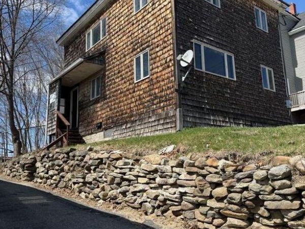 2 Otis Street, Jay, ME 04239