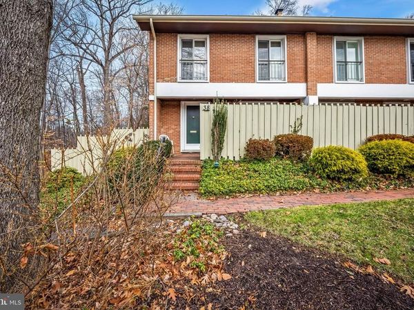 38 BOUTON GREEN COURT, BALTIMORE, MD 21210