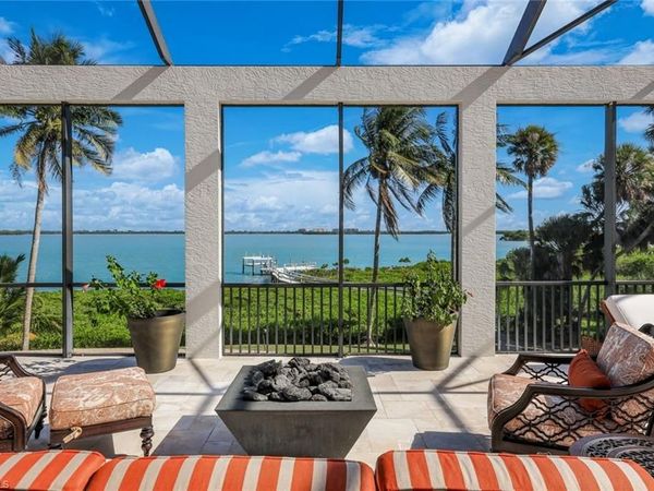 831 Caxambas DR, MARCO ISLAND, FL 34145