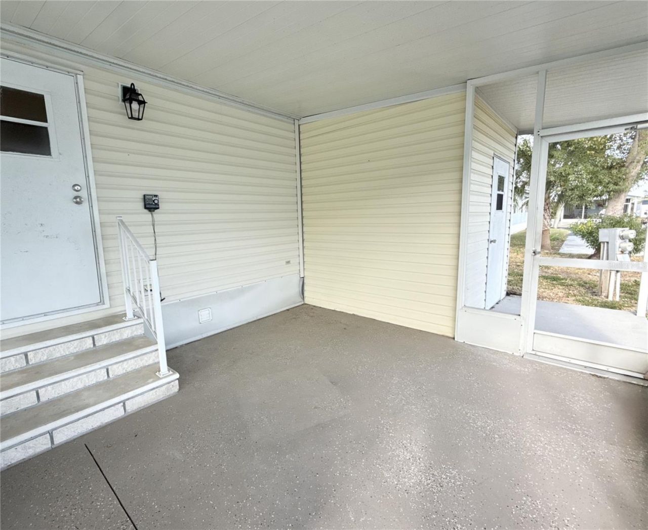 7107 Mount Essex Drive Ne, Unit 520, Saint Petersburg, FL 33702 Photo