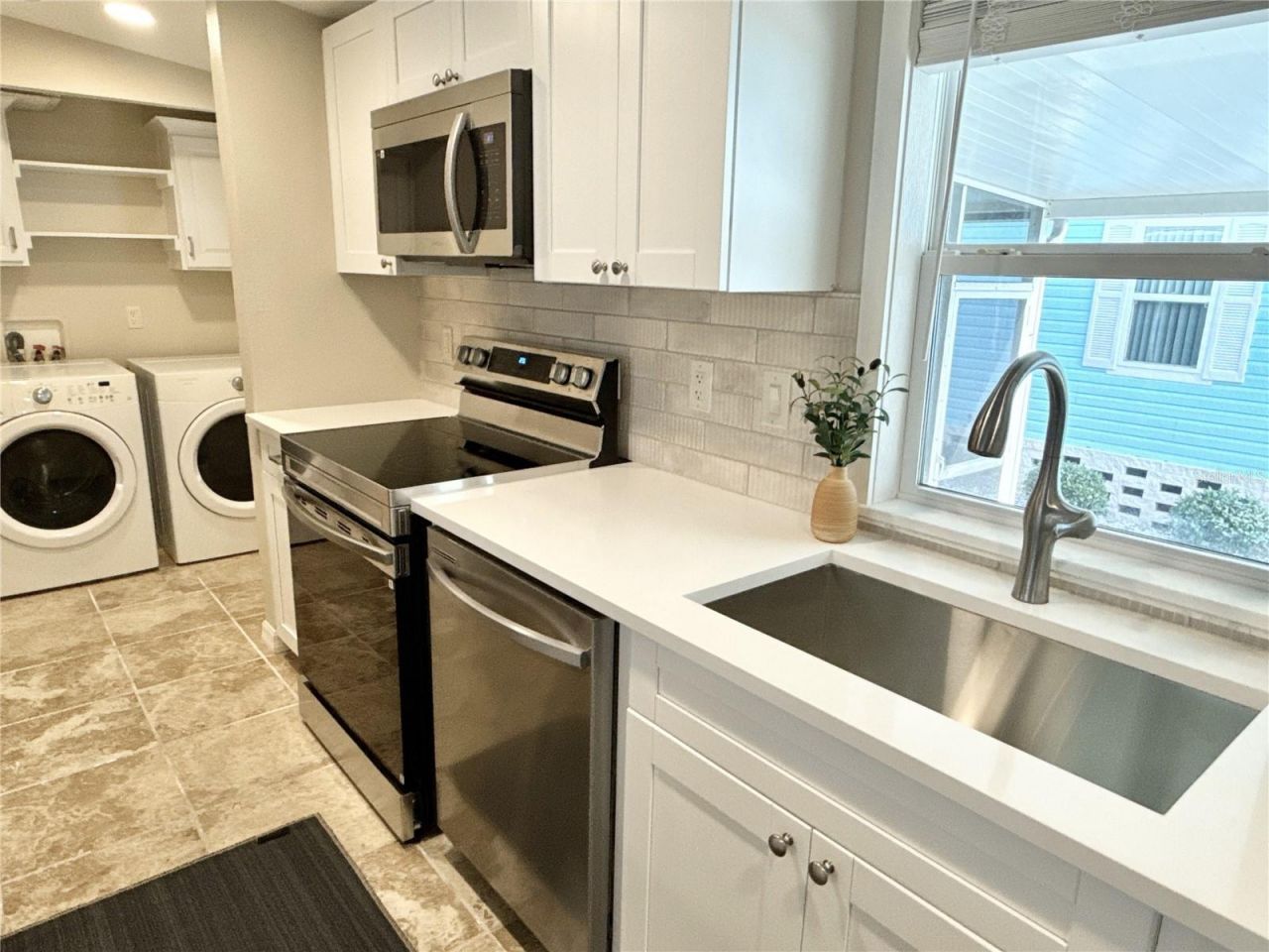 7107 Mount Essex Drive Ne, Unit 520, Saint Petersburg, FL 33702 Photo