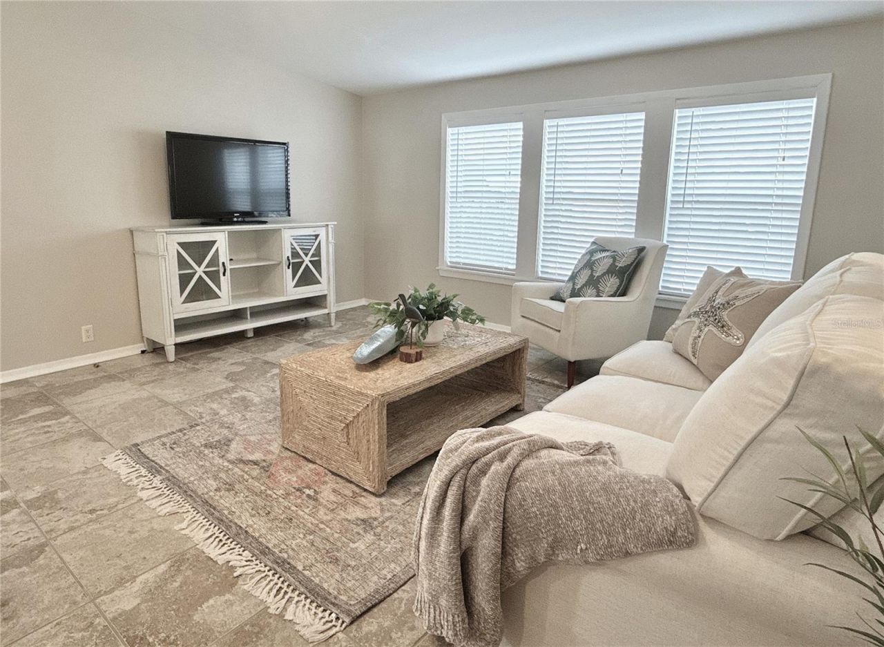 7107 Mount Essex Drive Ne, Unit 520, Saint Petersburg, FL 33702 Photo