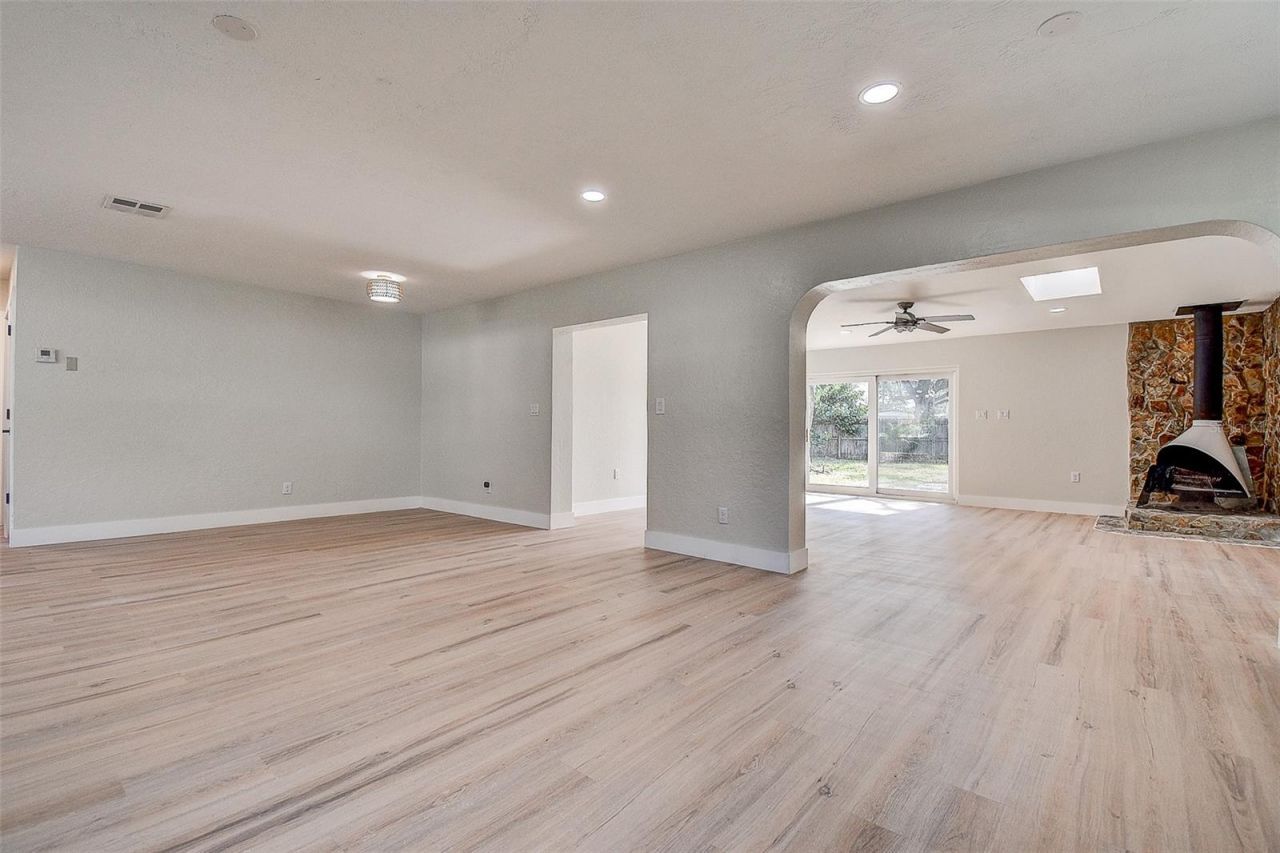 140 89th Avenue Ne, Saint Petersburg, FL 33702 Photo