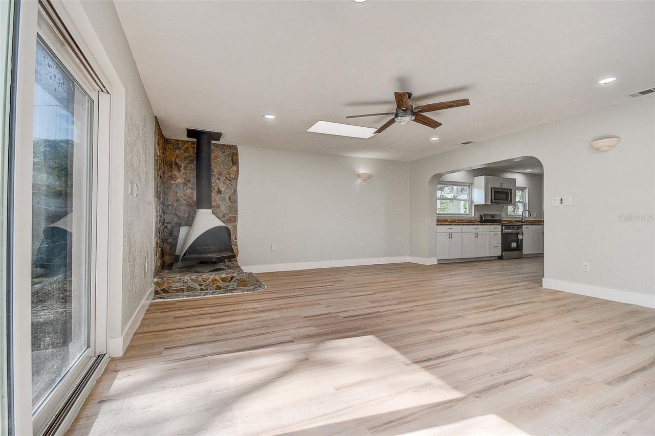 140 89th Avenue Ne, Saint Petersburg, FL 33702 Photo