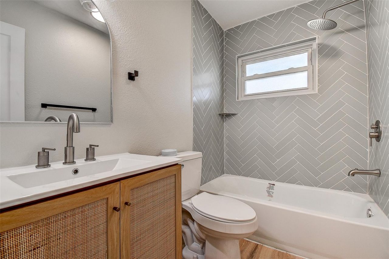 140 89th Avenue Ne, Saint Petersburg, FL 33702 Photo