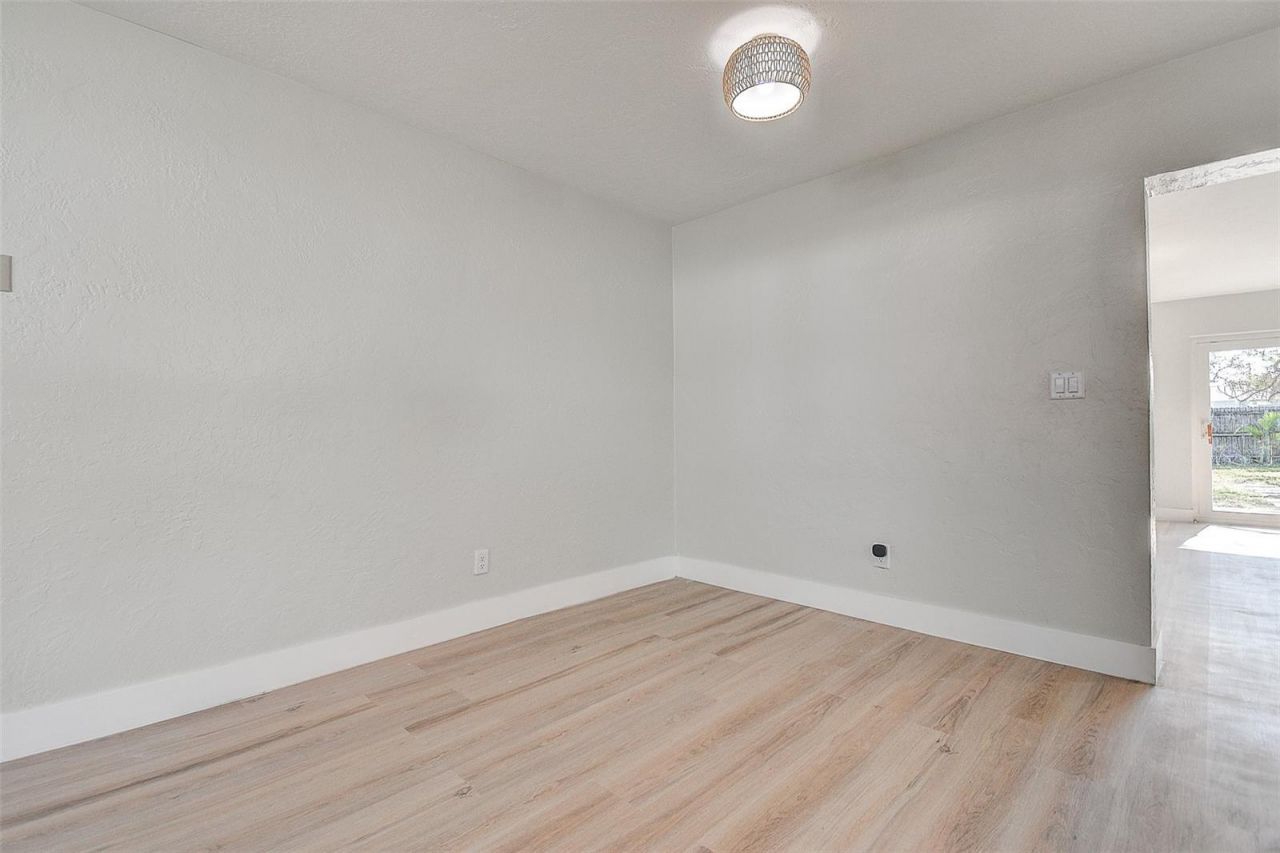 140 89th Avenue Ne, Saint Petersburg, FL 33702 Photo