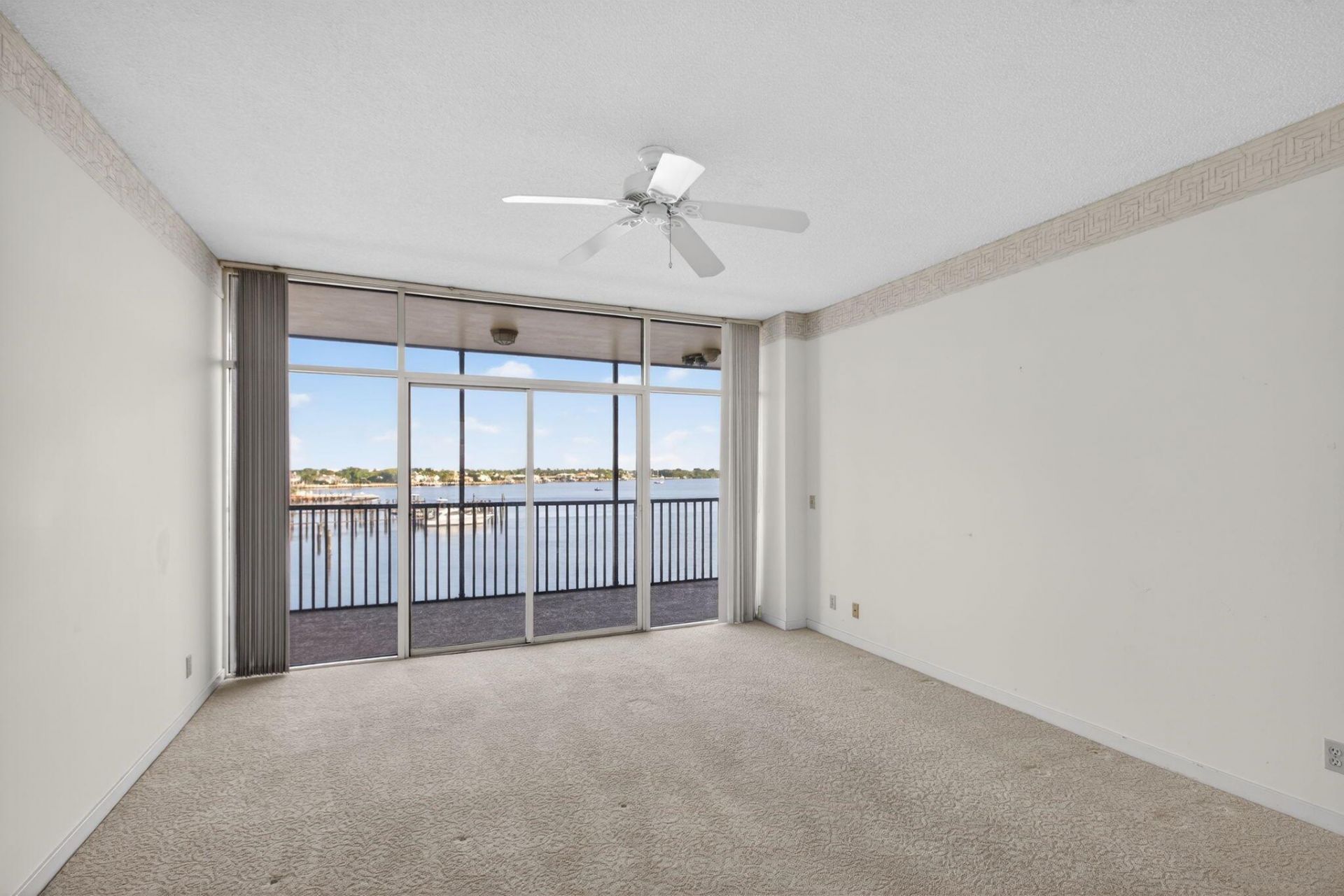 11390 Twelve Oaks Way, Unit 420, North Palm Beach, FL 33408 Photo