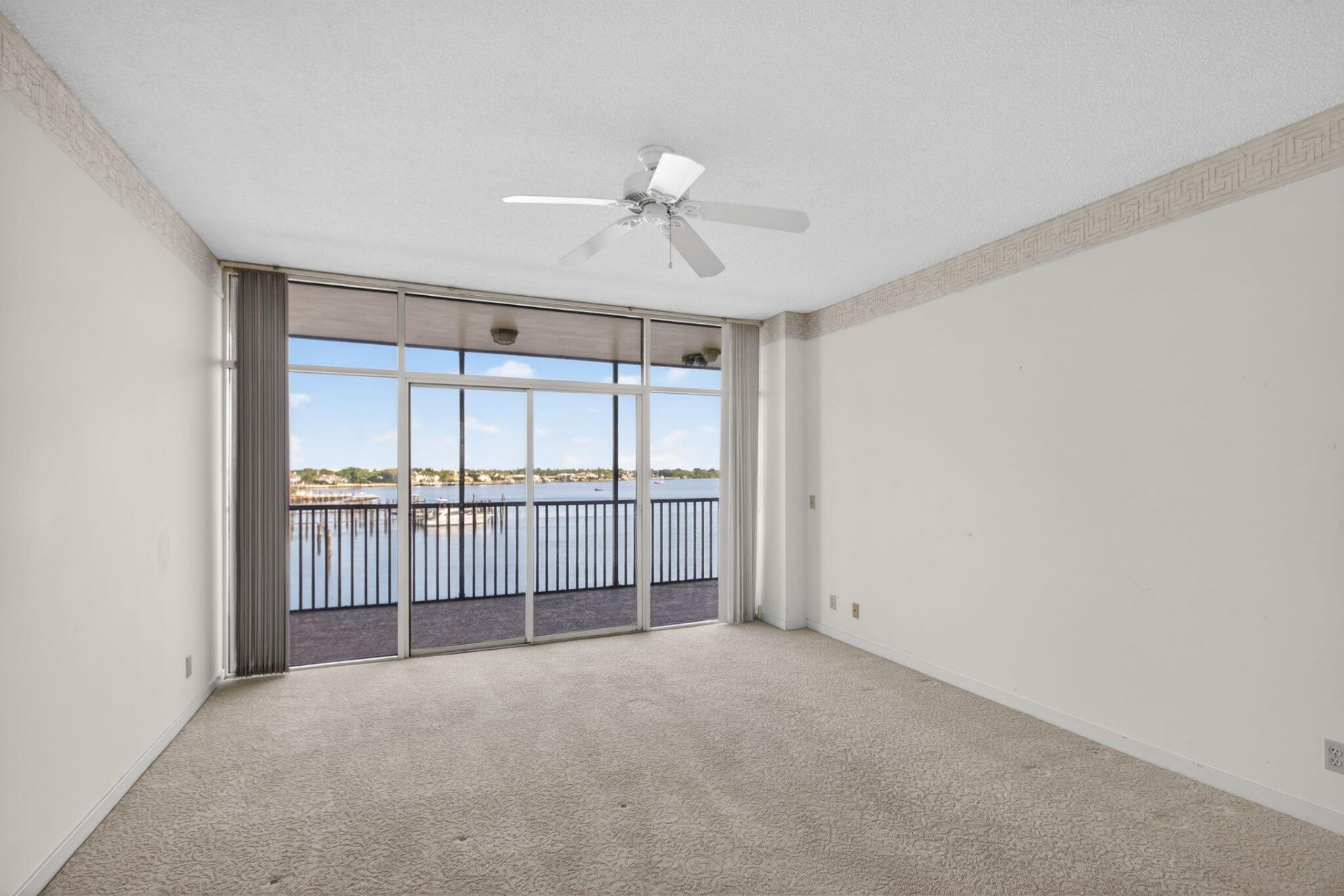 11390 Twelve Oaks Way, Unit 420, North Palm Beach, FL 33408 Photo