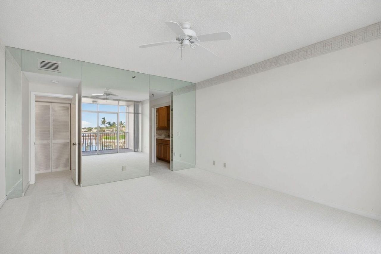 11390 Twelve Oaks Way, Unit 420, North Palm Beach, FL 33408 Photo