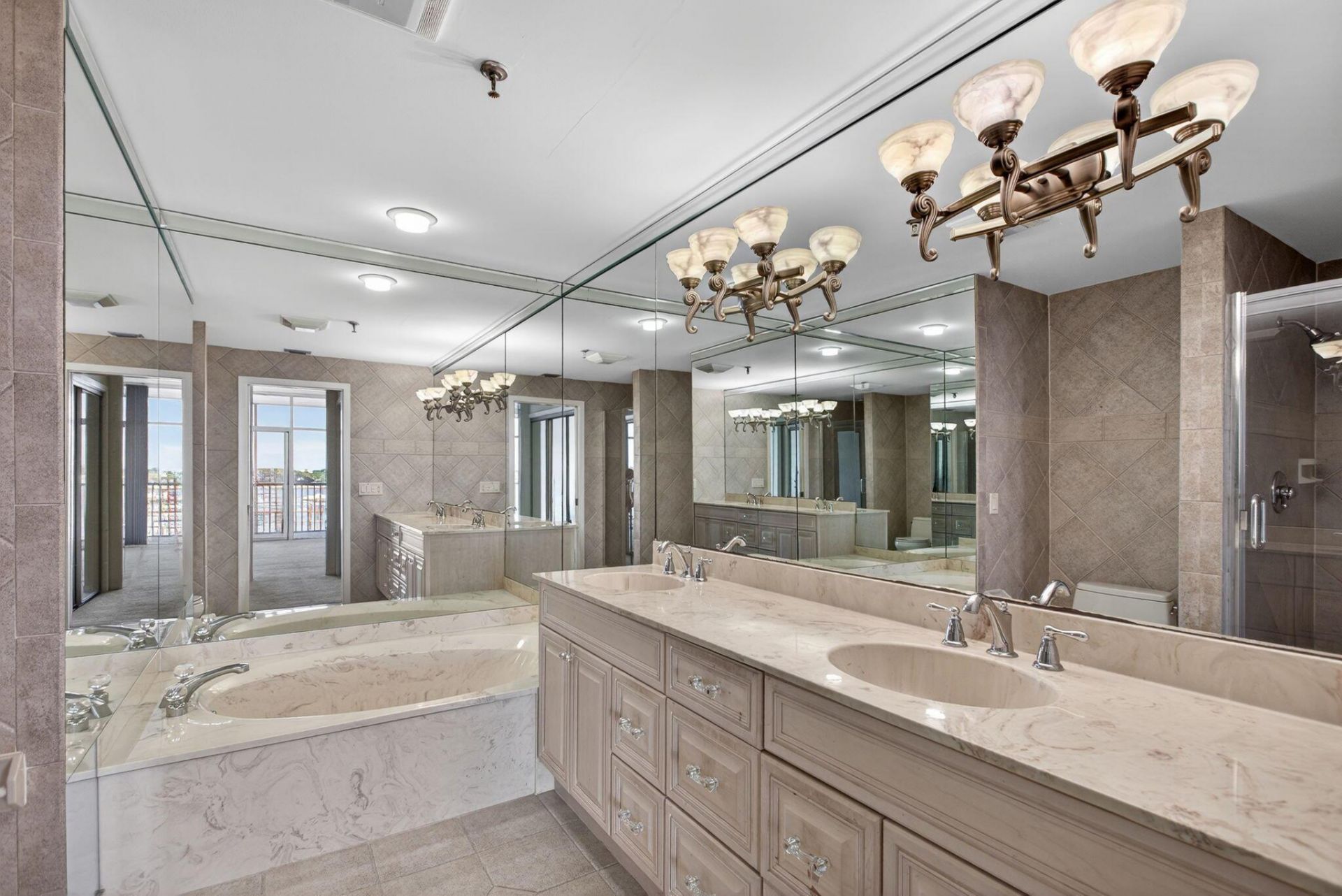 11390 Twelve Oaks Way, Unit 420, North Palm Beach, FL 33408 Photo