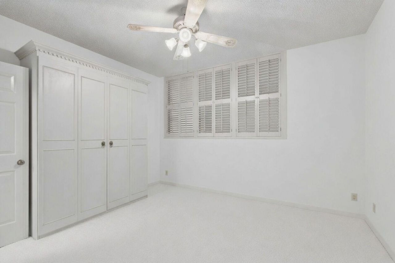 11390 Twelve Oaks Way, Unit 420, North Palm Beach, FL 33408 Photo
