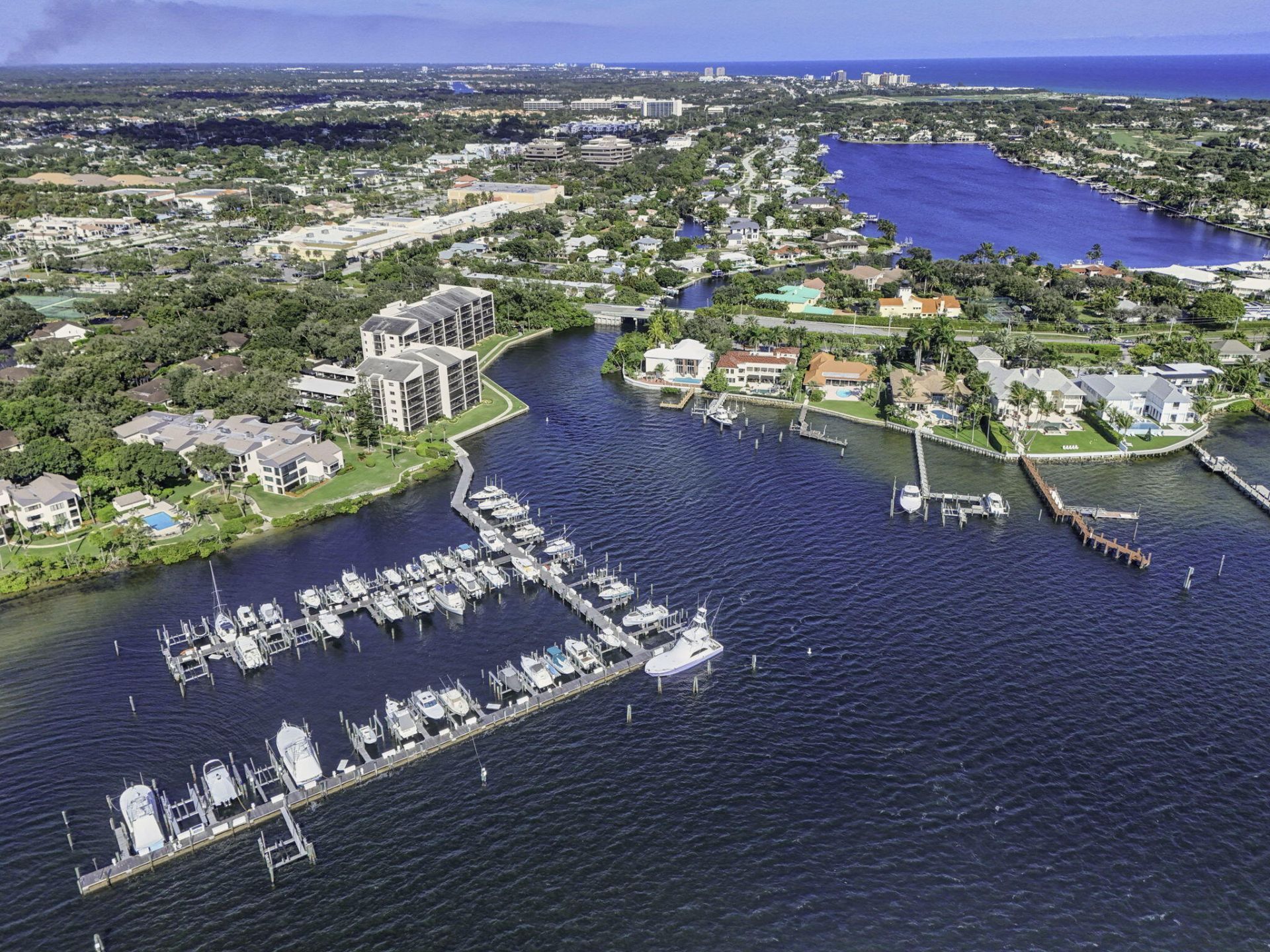 11390 Twelve Oaks Way, Unit 420, North Palm Beach, FL 33408 Photo