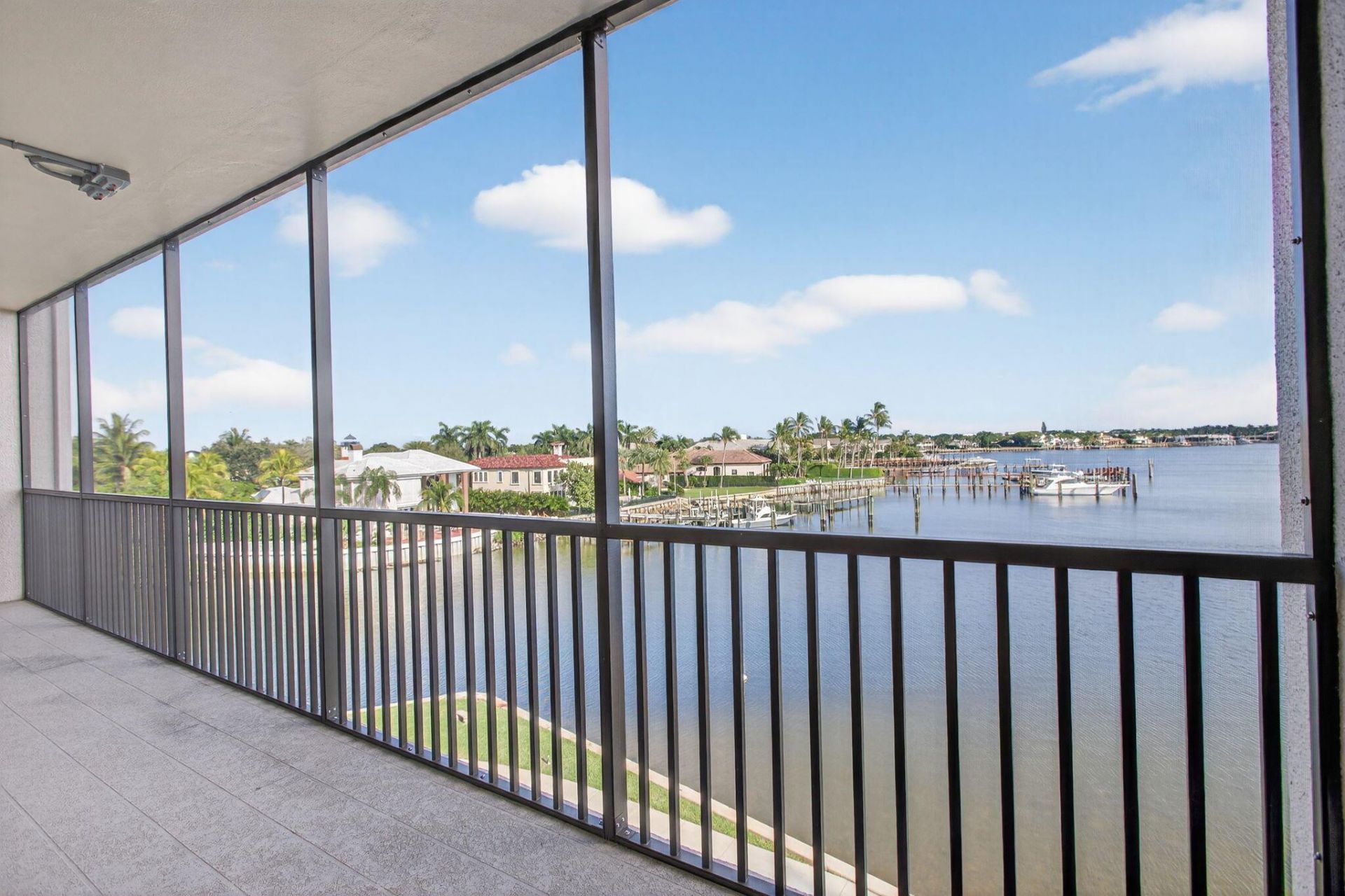 11390 Twelve Oaks Way, Unit 420, North Palm Beach, FL 33408 Photo