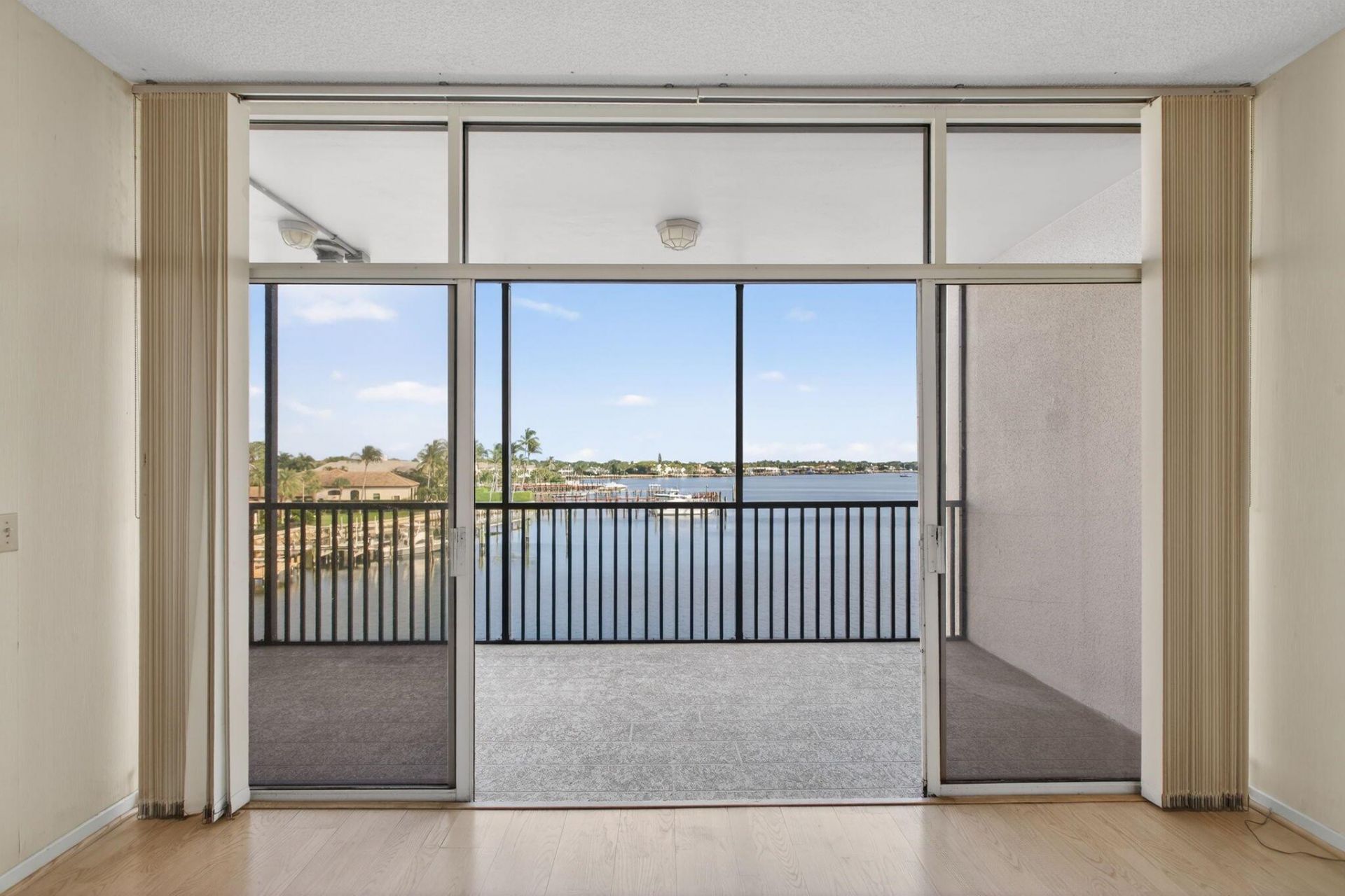 11390 Twelve Oaks Way, Unit 420, North Palm Beach, FL 33408 Photo