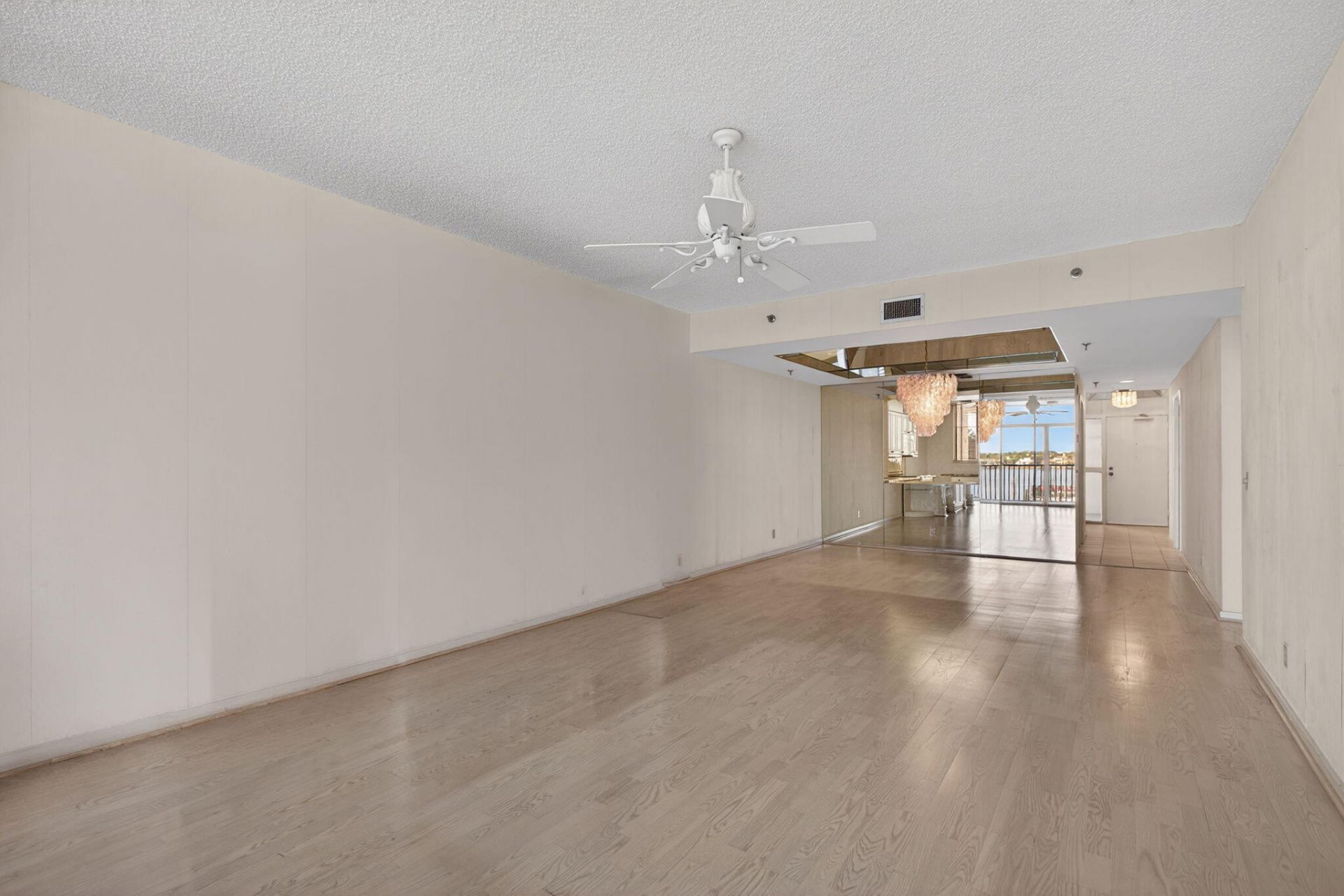 11390 Twelve Oaks Way, Unit 420, North Palm Beach, FL 33408 Photo