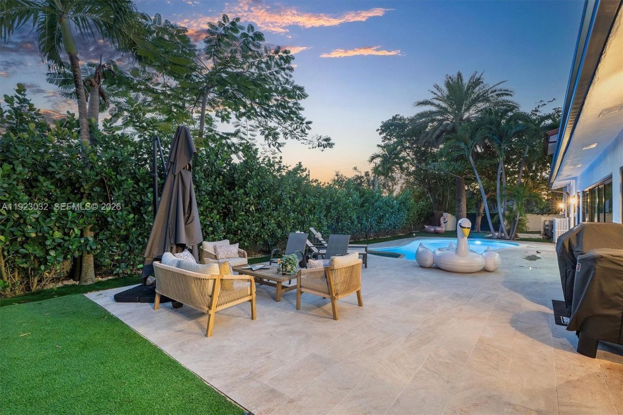 210 NE 107 St, Miami Shores, FL 33161 Photo