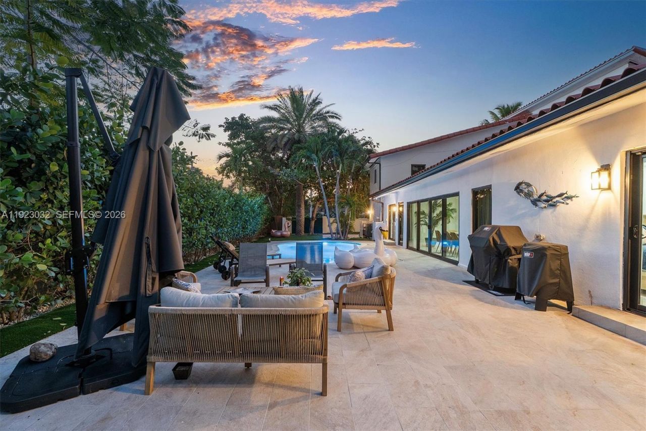 210 NE 107 St, Miami Shores, FL 33161 Photo