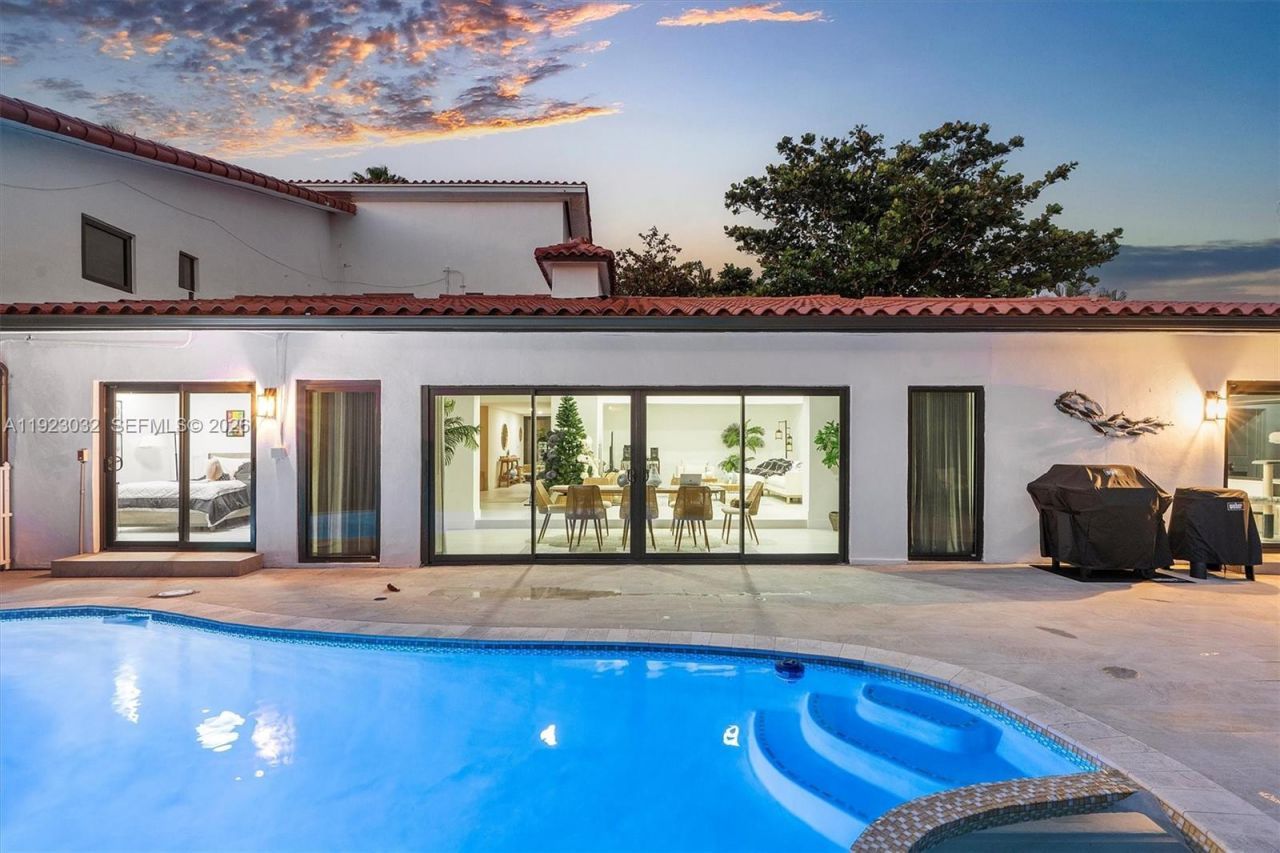 210 NE 107 St, Miami Shores, FL 33161 Photo