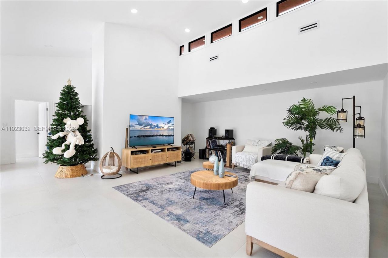 210 NE 107 St, Miami Shores, FL 33161 Photo