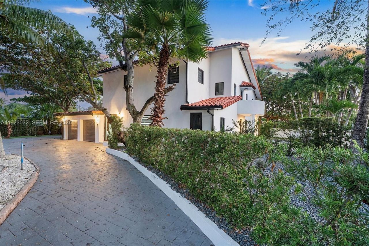 210 NE 107 St, Miami Shores, FL 33161 Photo