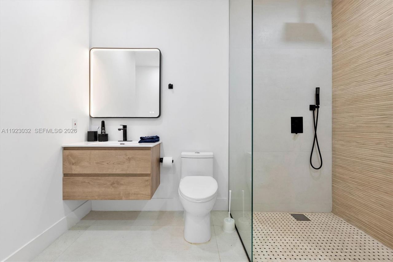 210 NE 107 St, Miami Shores, FL 33161 Photo