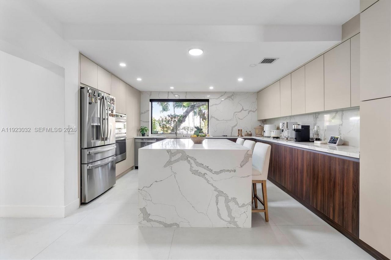 210 NE 107 St, Miami Shores, FL 33161 Photo