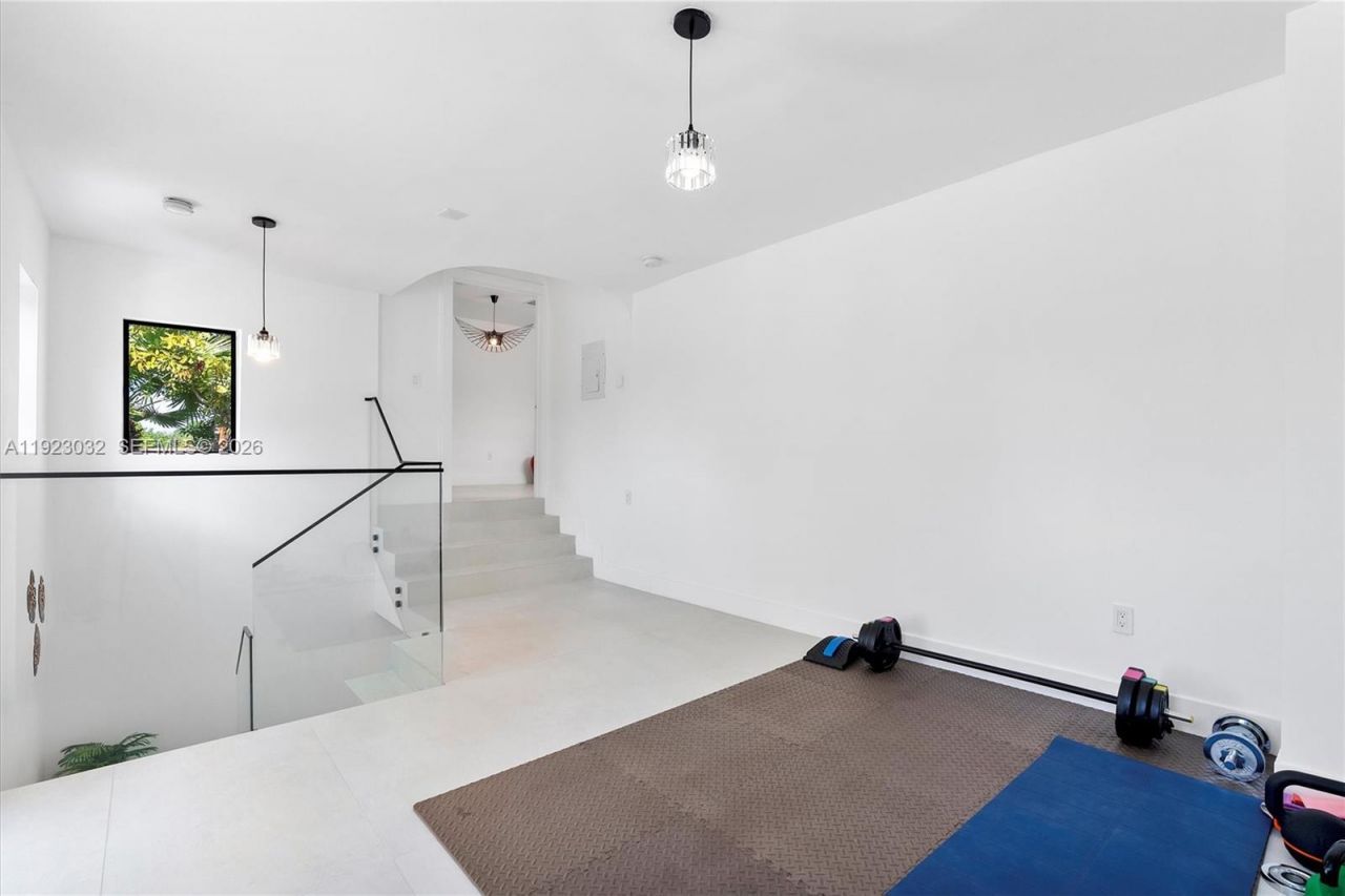 210 NE 107 St, Miami Shores, FL 33161 Photo