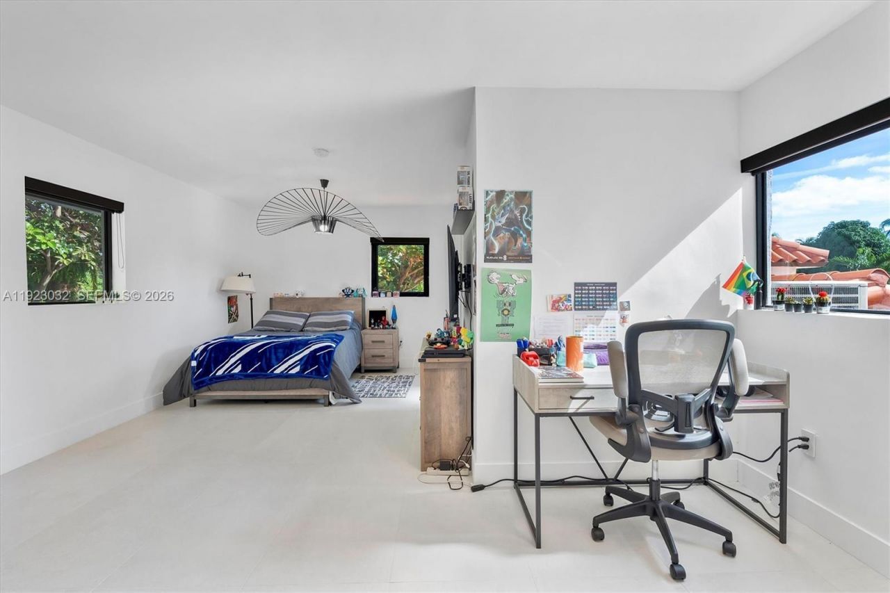 210 NE 107 St, Miami Shores, FL 33161 Photo